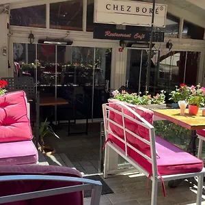 Otel Chez Bore, İstanbul