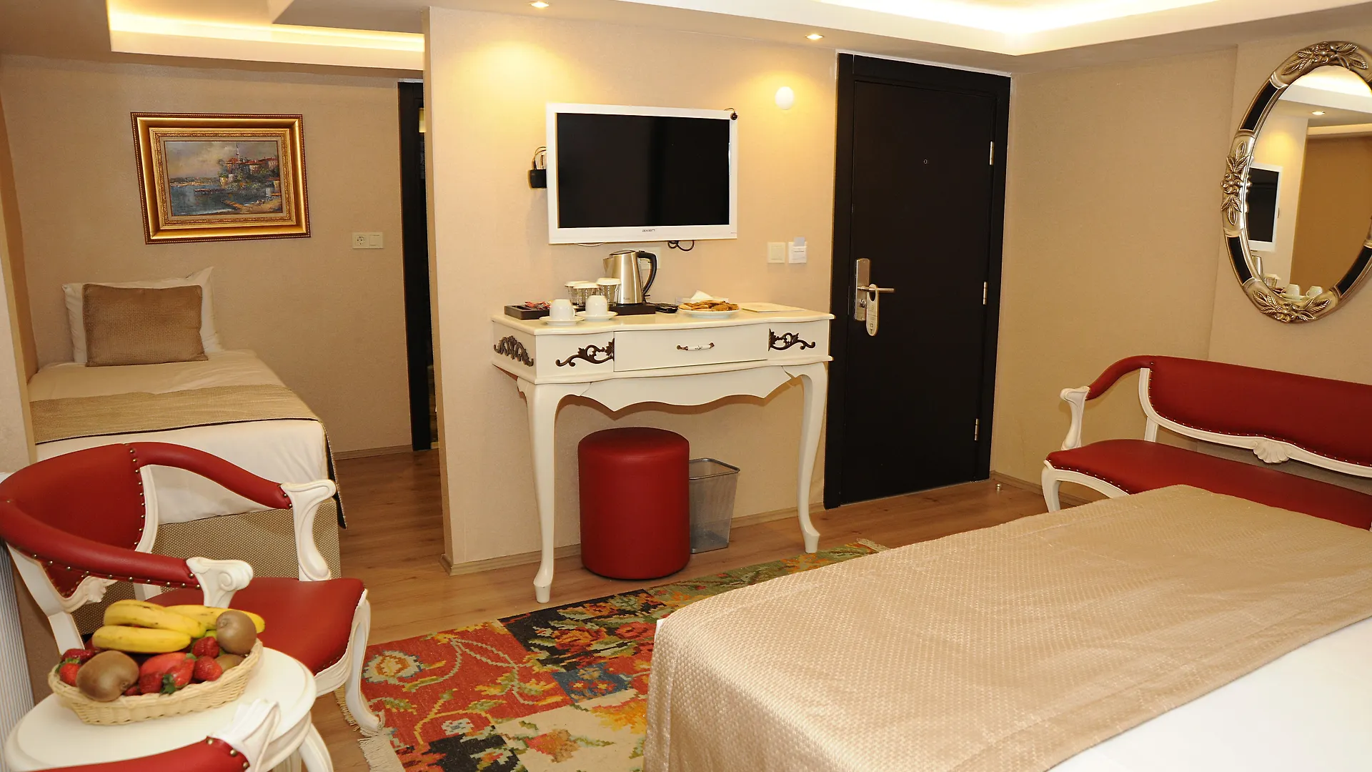 Comfort Elite Hotels Old City contacts